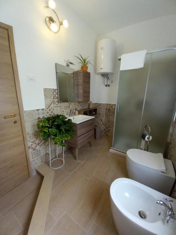 Divina Cuspide Bed & Breakfast Guspini Eksteriør bilde